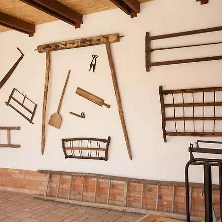 ゲストハウス Maushaus Véménd