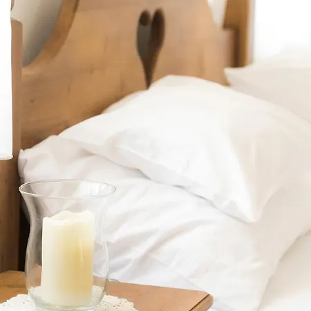 Maushaus Pensión Vemend