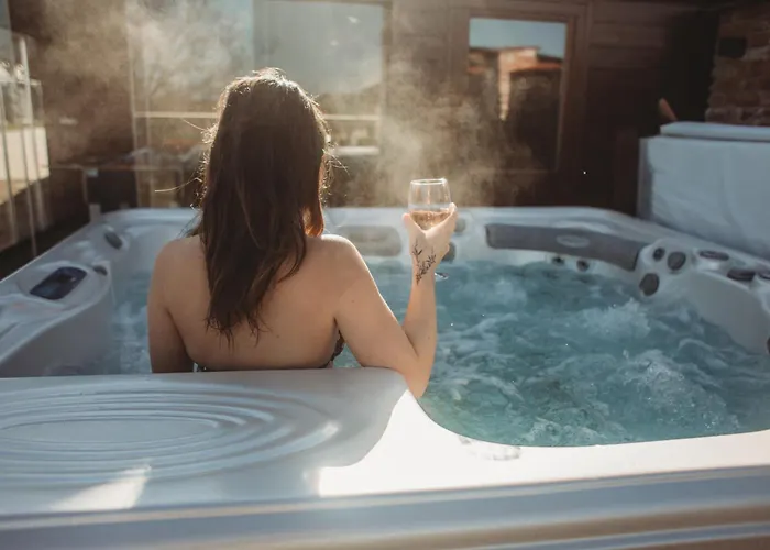 Maushaus Πανσιόν Vemend